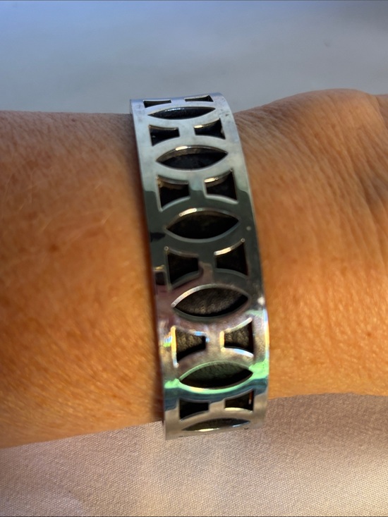 Jewelry - VERY PRETTY GENTLY WORN SILVER - TONE OPEN CUFF MEYAL  BRACELET WITH BLACK INLAY
